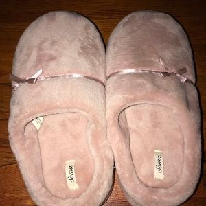 fuzzy slippers